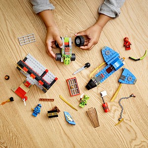 Lego Ninjago: Storm Fighter Battle 71703